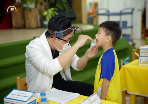 KHÁM SỨC KHỎE ĐỊNH KỲ – CHUNG TAY CHĂM SÓC SỨC KHỎE TOÀN DIỆN CHO CÁC CON