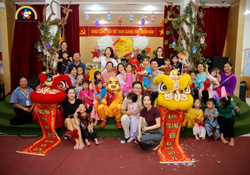 VUI HỘI TRĂNG RẰM – CÙNG NHAU LƯU GIỮ NHỮNG KHOẢNH KHẮC YÊU THƯƠNG