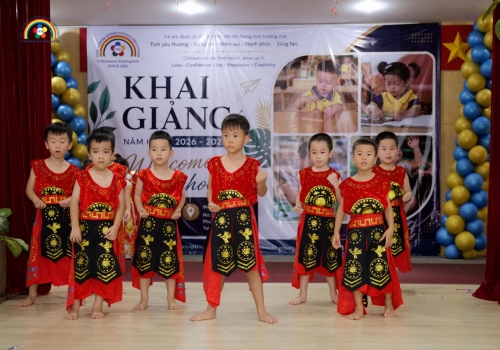 OPENING CEREMONY FOR THE NEW SCHOOL YEAR 2026–2027 TINY 6 DONG MAU LAC HONG