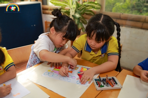 Lớp Học Vẽ – Nơi Sáng Tạo Được Chắp Cánh